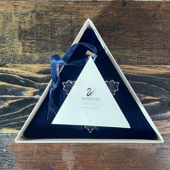 Swarovski 1996 Christmas ornament in box.  Rare. - Picture 13 of 17